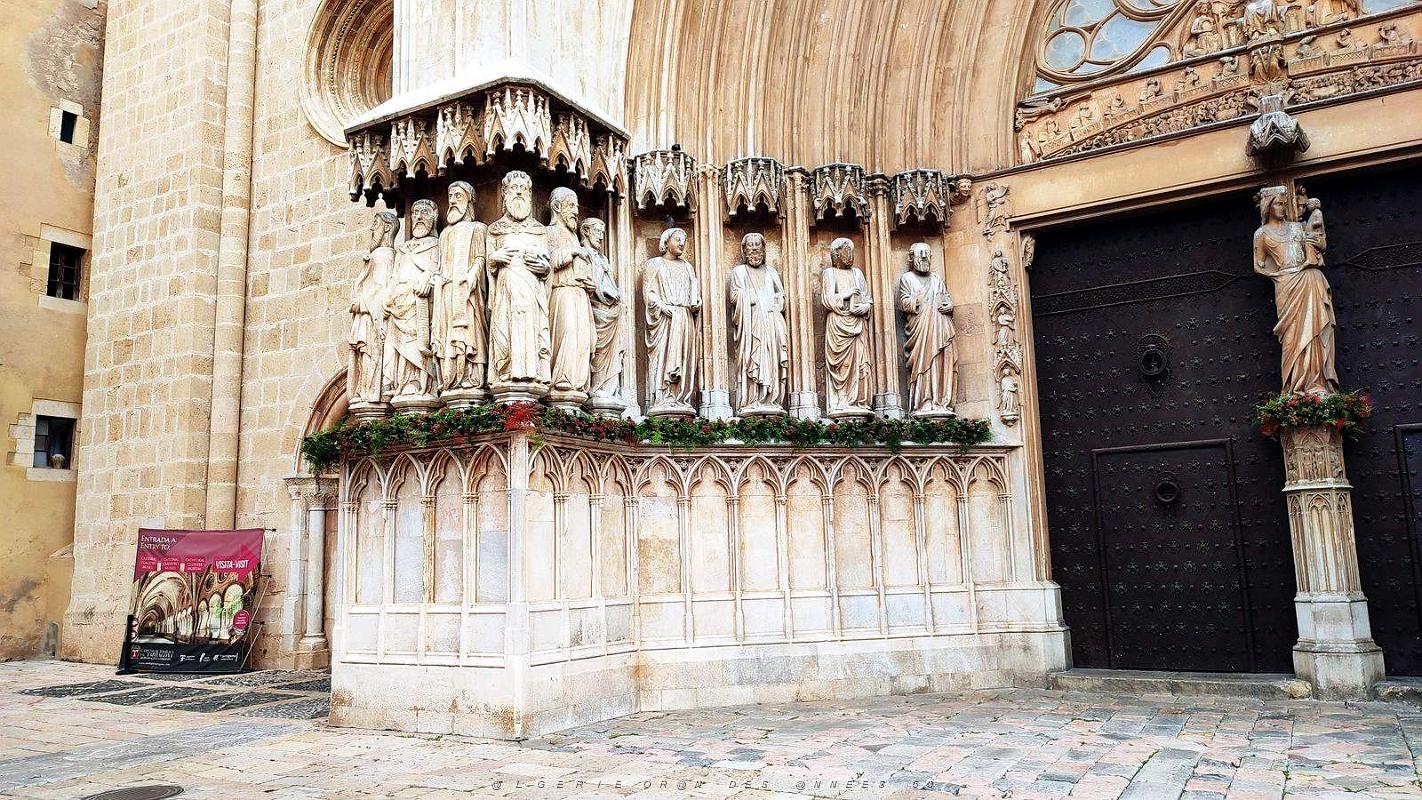 TARRAGONE - Quartier historique de la Cathedrale (18).jpg